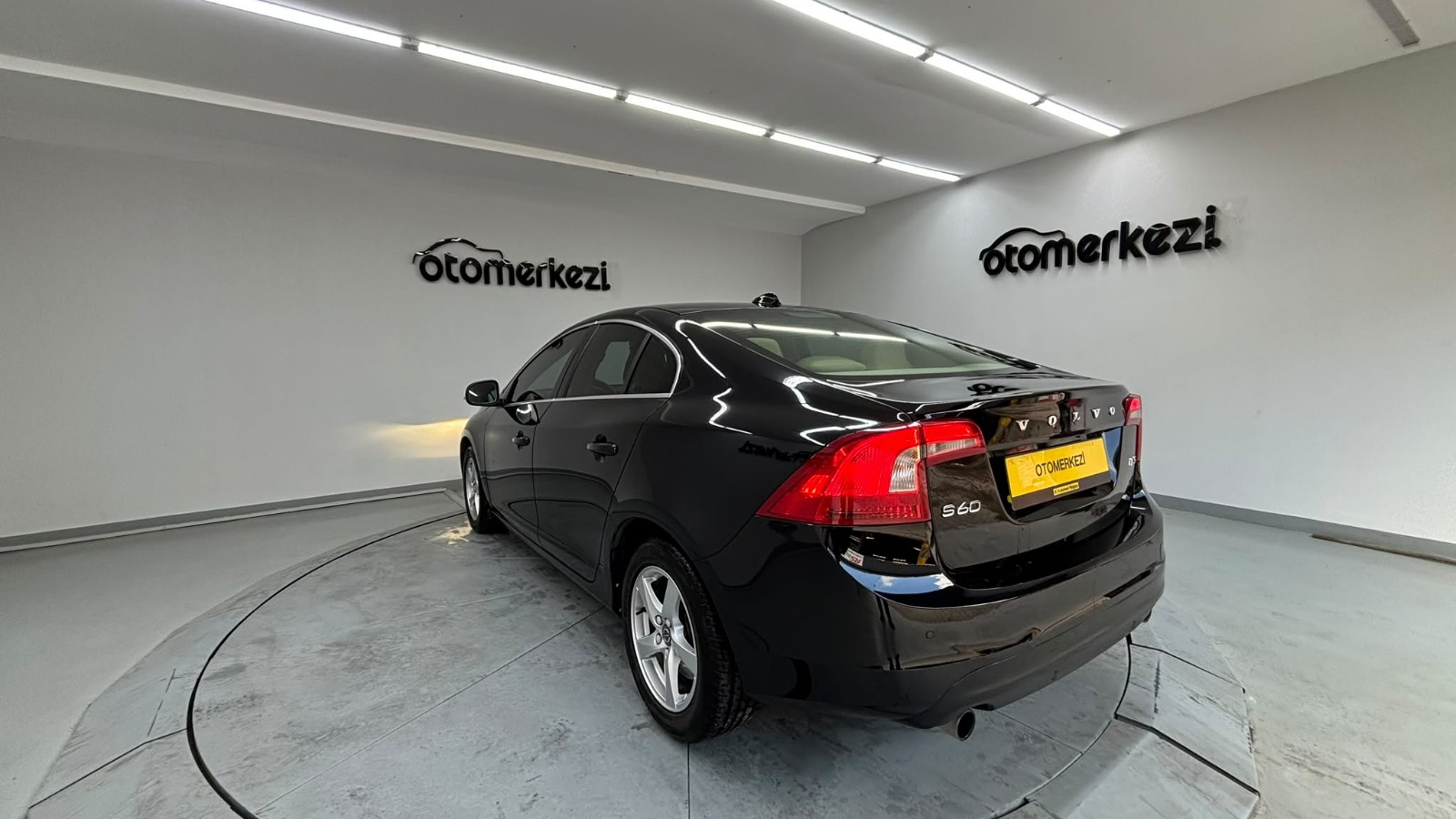 VOLVO S60 24